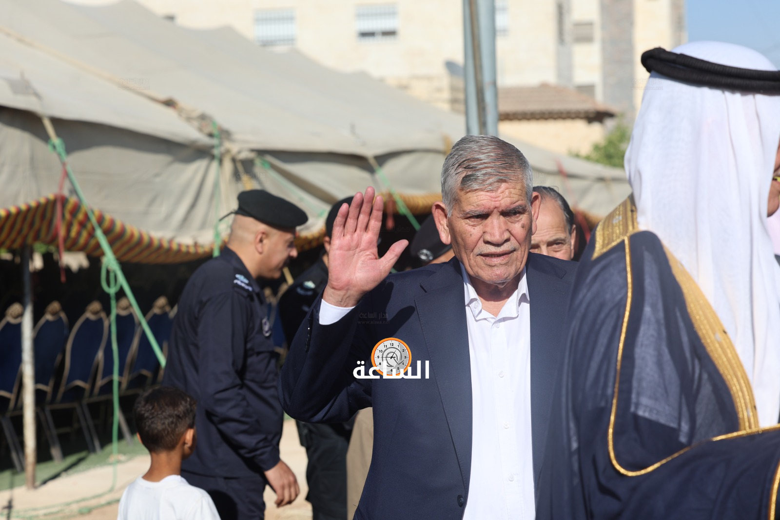 Madar Al-Saa Images 0.6296539535387357