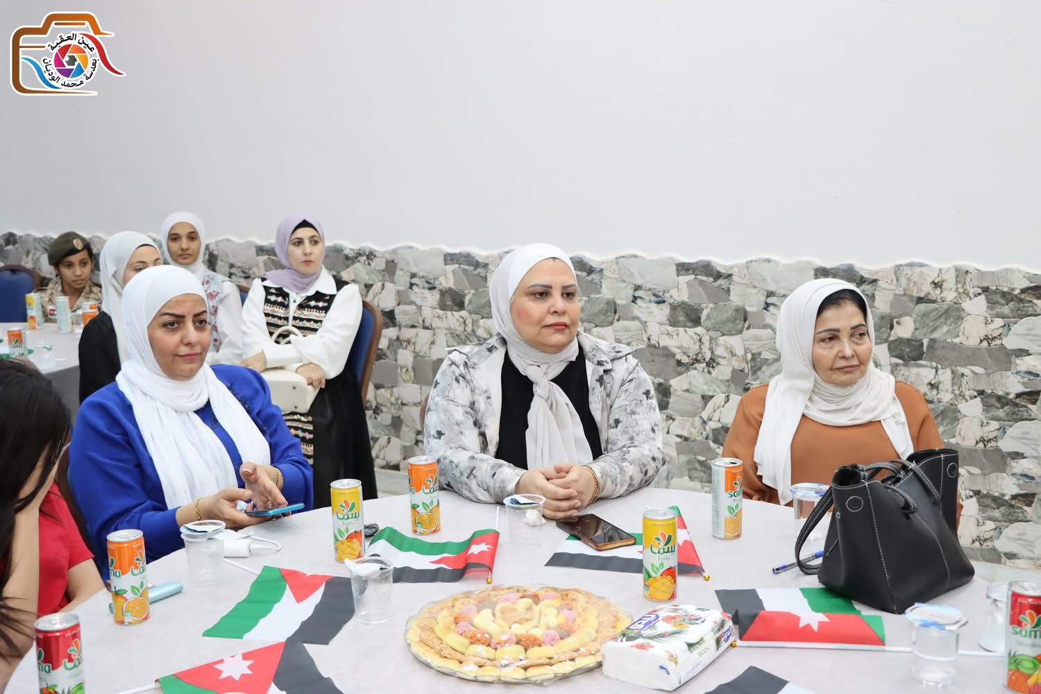 Madar Al-Saa Images 0.6916542088747725