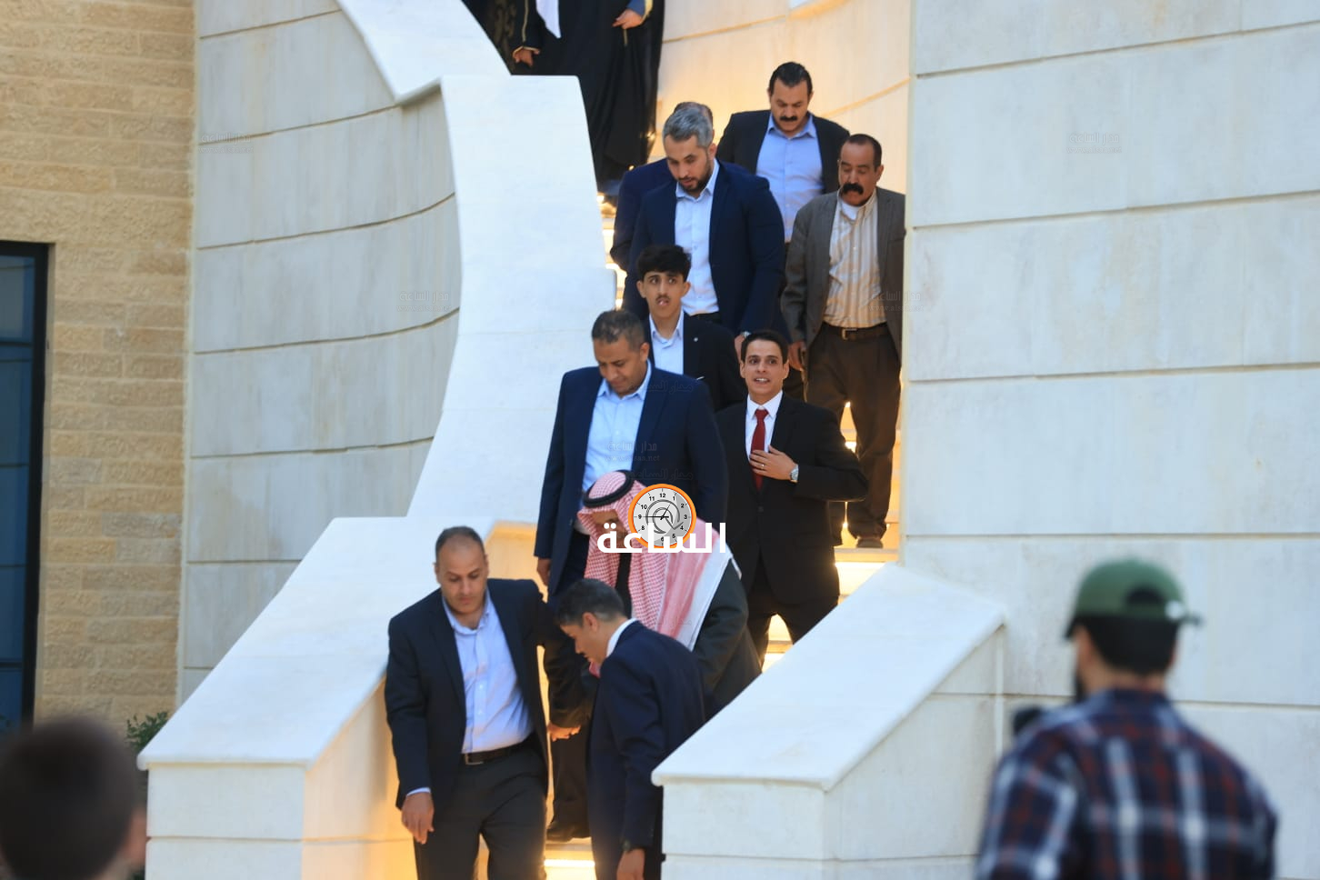 Madar Al-Saa Images 0.39088615110154057