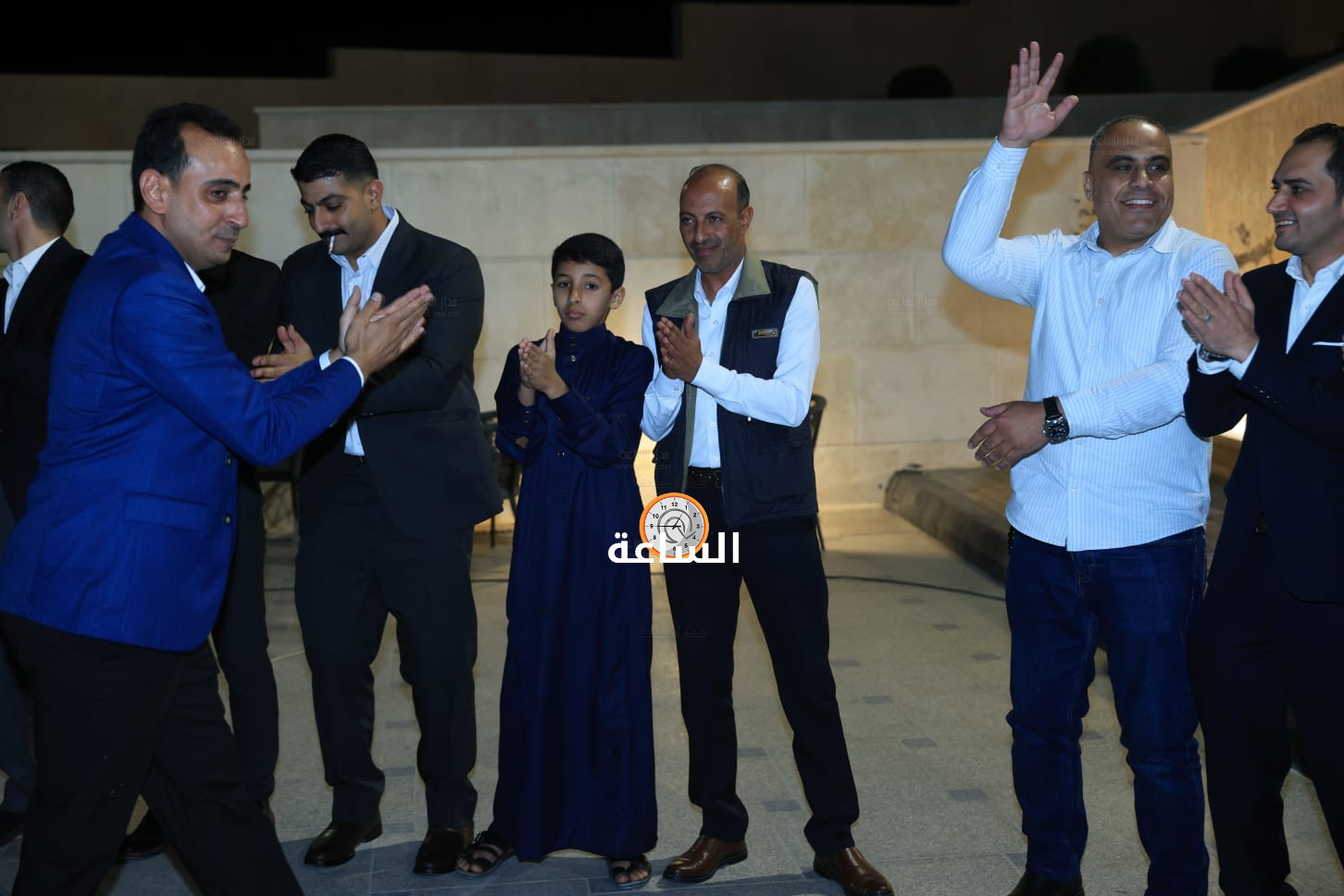 Madar Al-Saa Images 0.4118941187752171