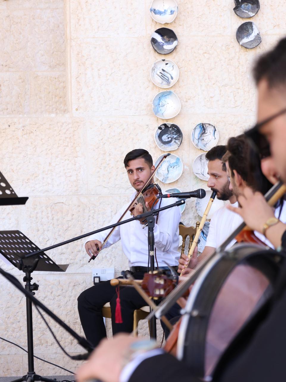 Madar Al-Saa Images 0.2645308230676837