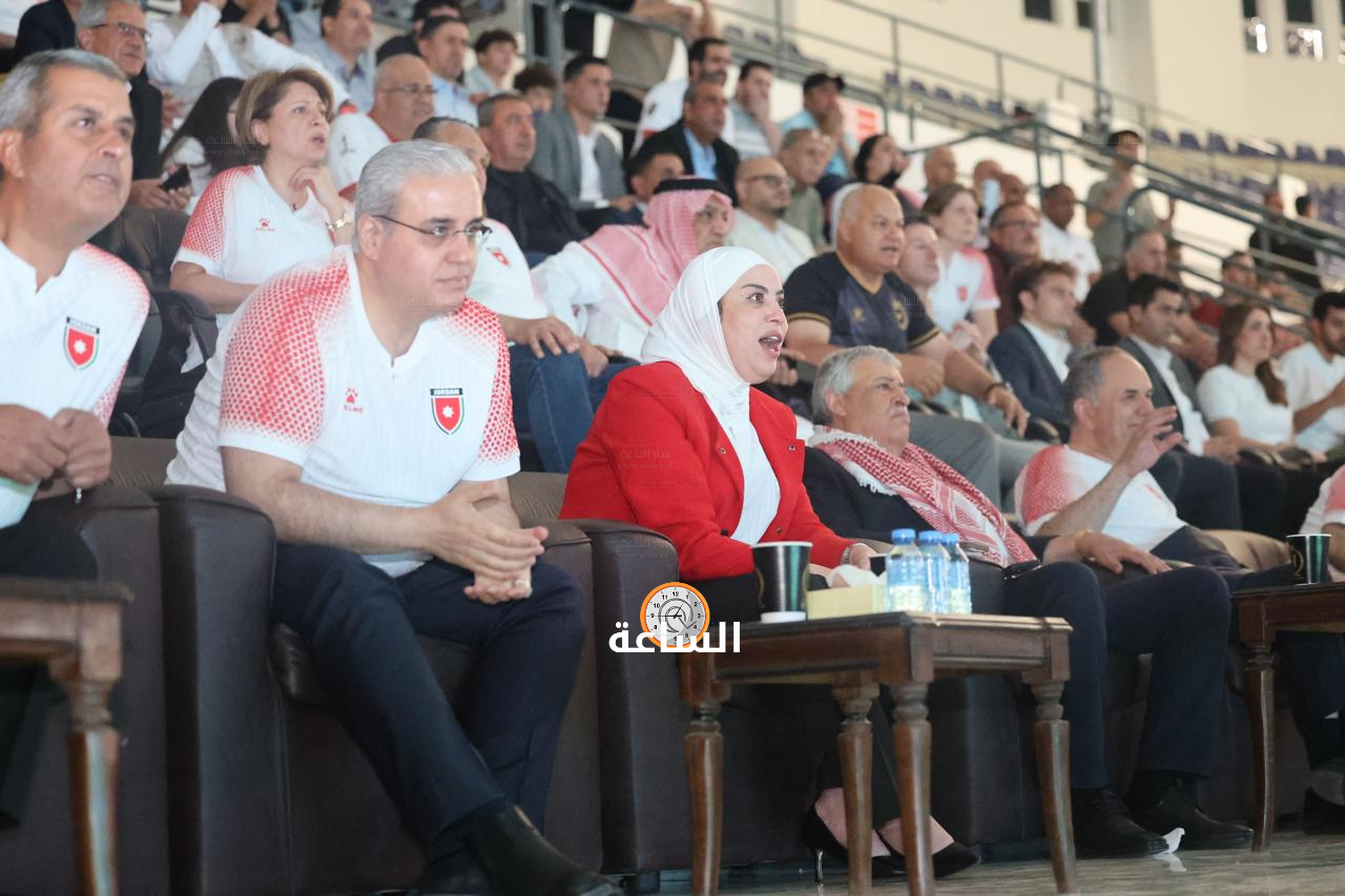 Madar Al-Saa Images 0.6824536162528962