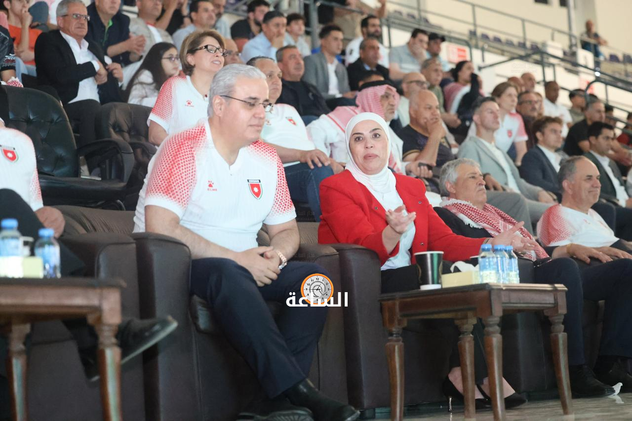 Madar Al-Saa Images 0.18340498578559206