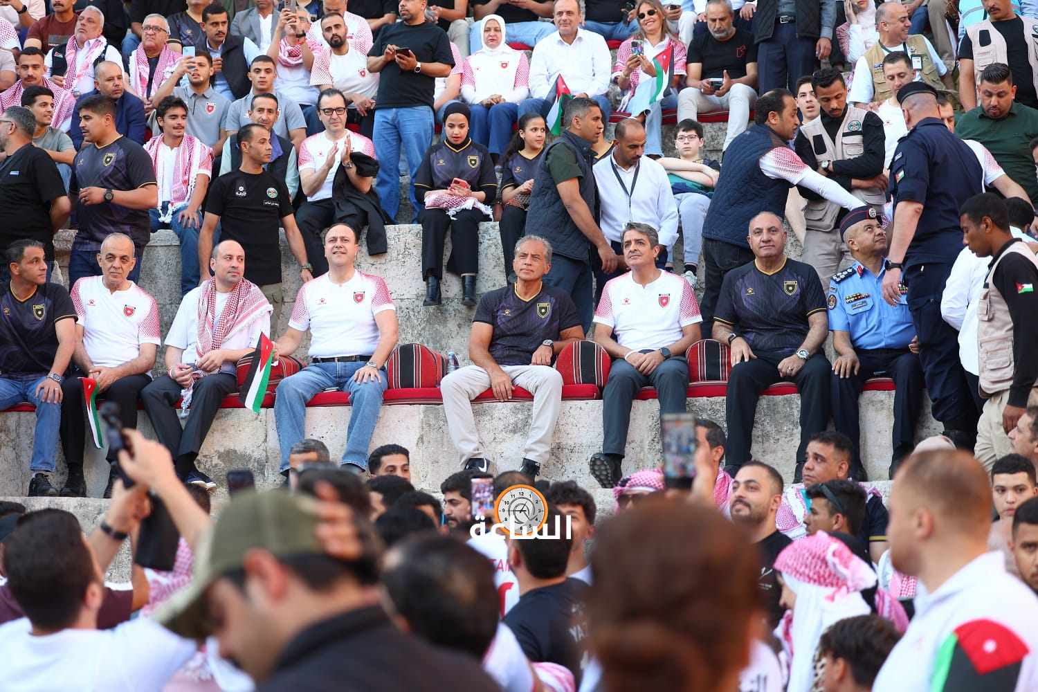 Madar Al-Saa Images 0.9308542621669119