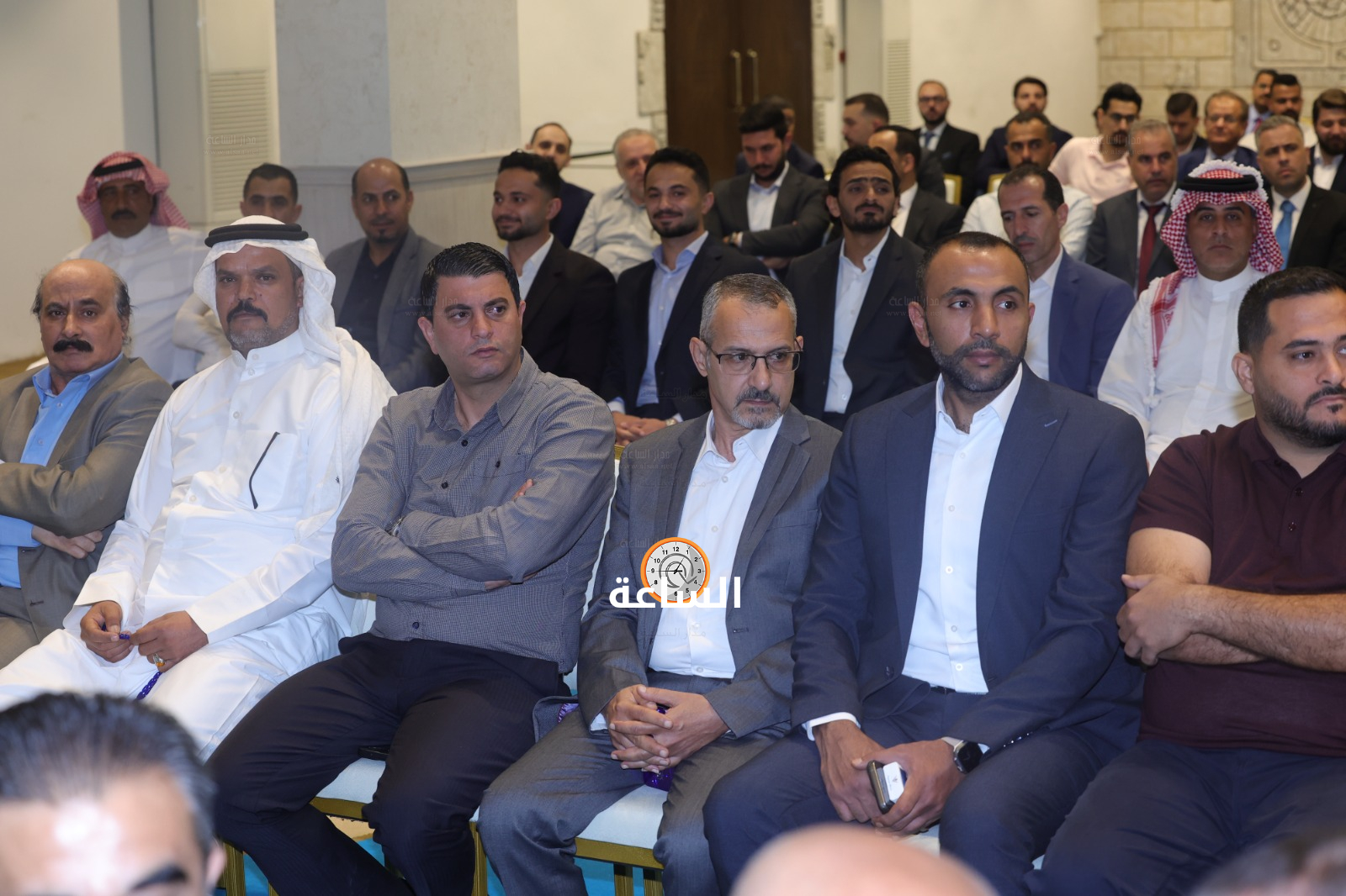 Madar Al-Saa Images 0.3706097247599832