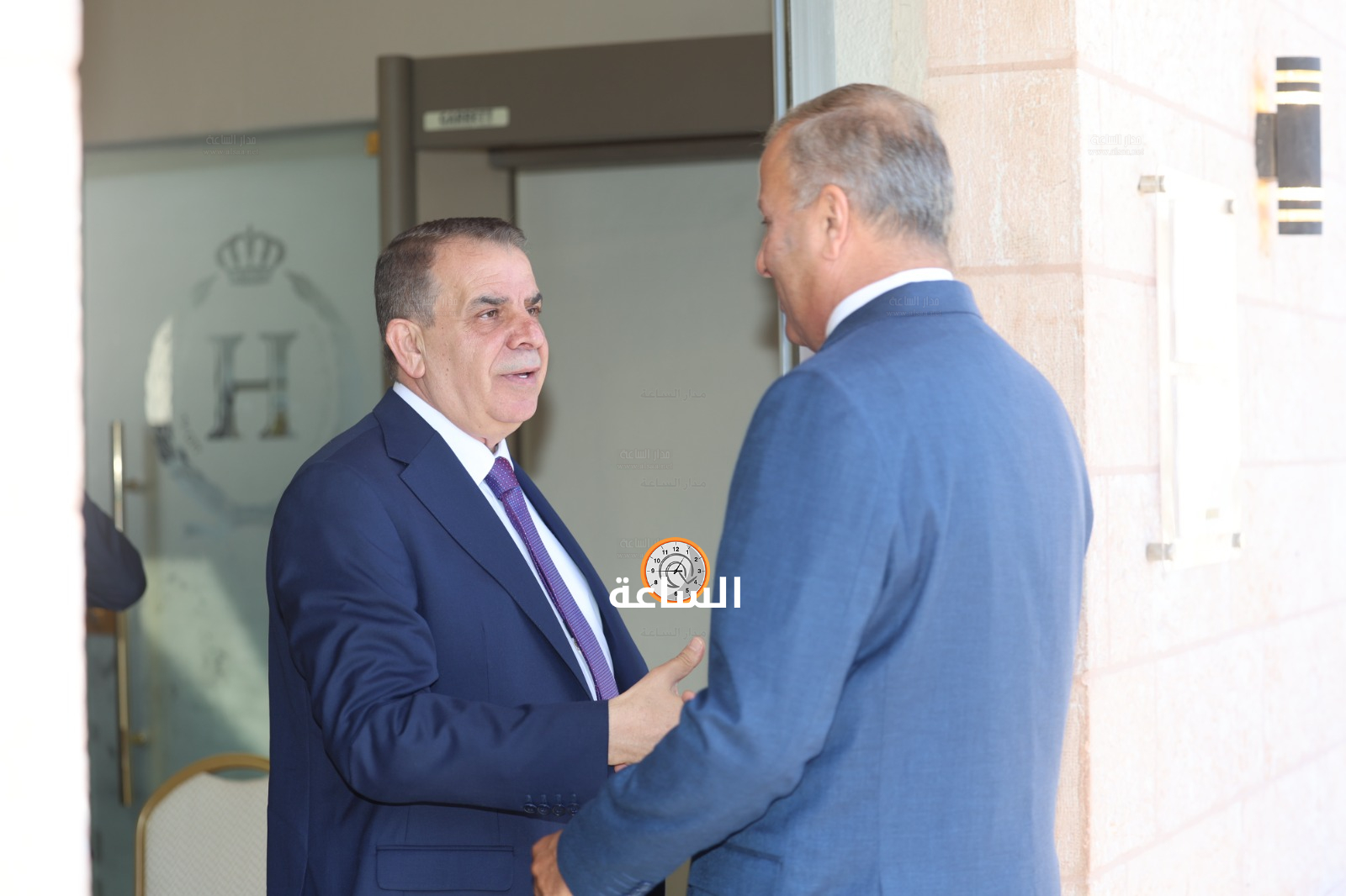 Madar Al-Saa Images 0.0501615159499319
