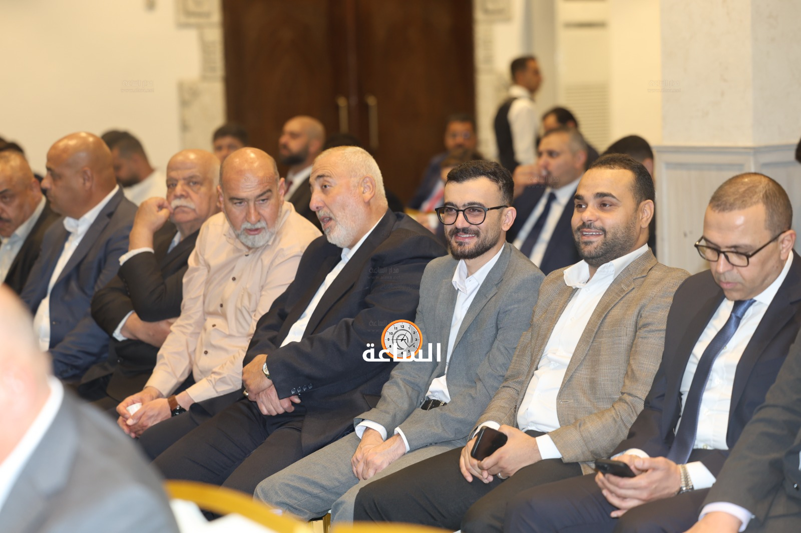 Madar Al-Saa Images 0.8959583921197546