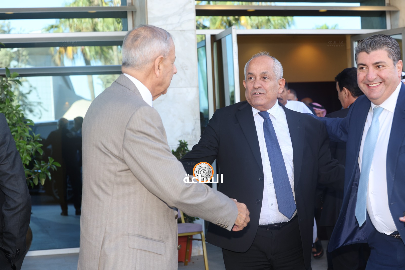Madar Al-Saa Images 0.18668356437370337