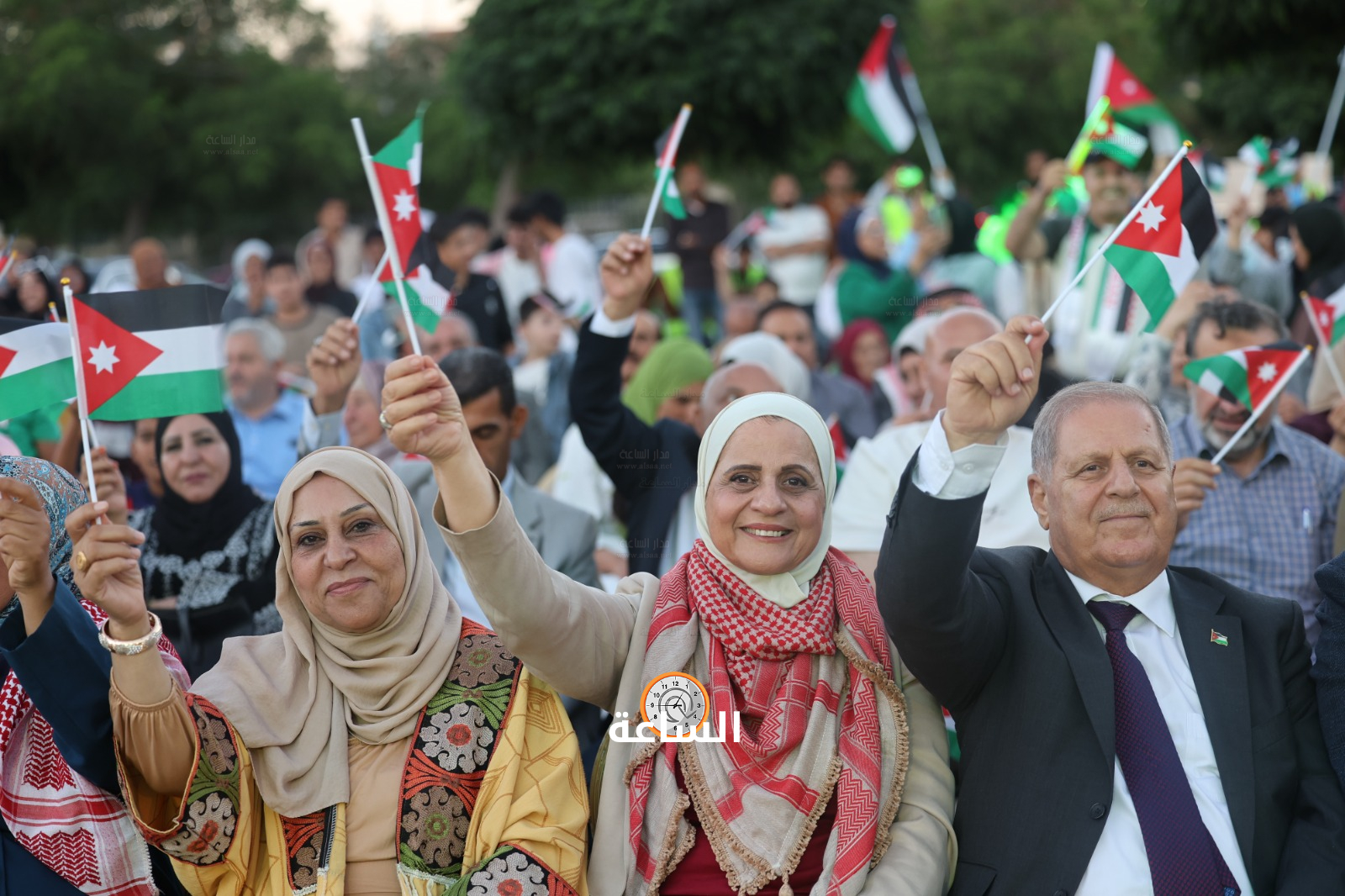 Madar Al-Saa Images 0.7209053355496666