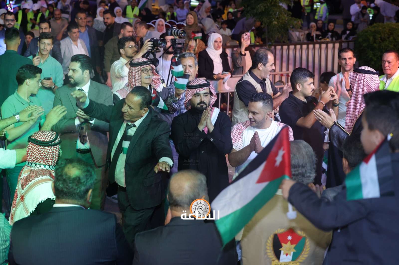 Madar Al-Saa Images 0.5825280488097654