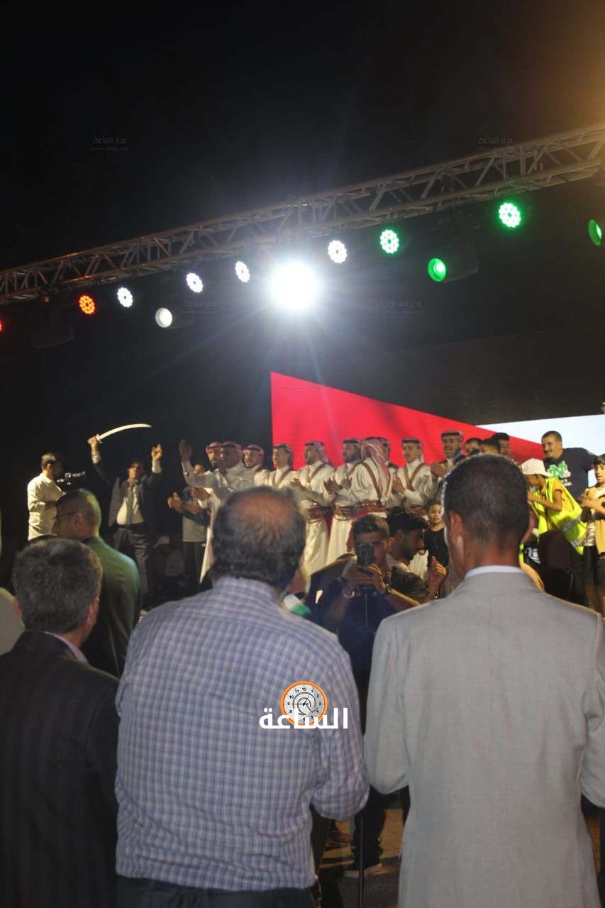 Madar Al-Saa Images 0.5491175408657901