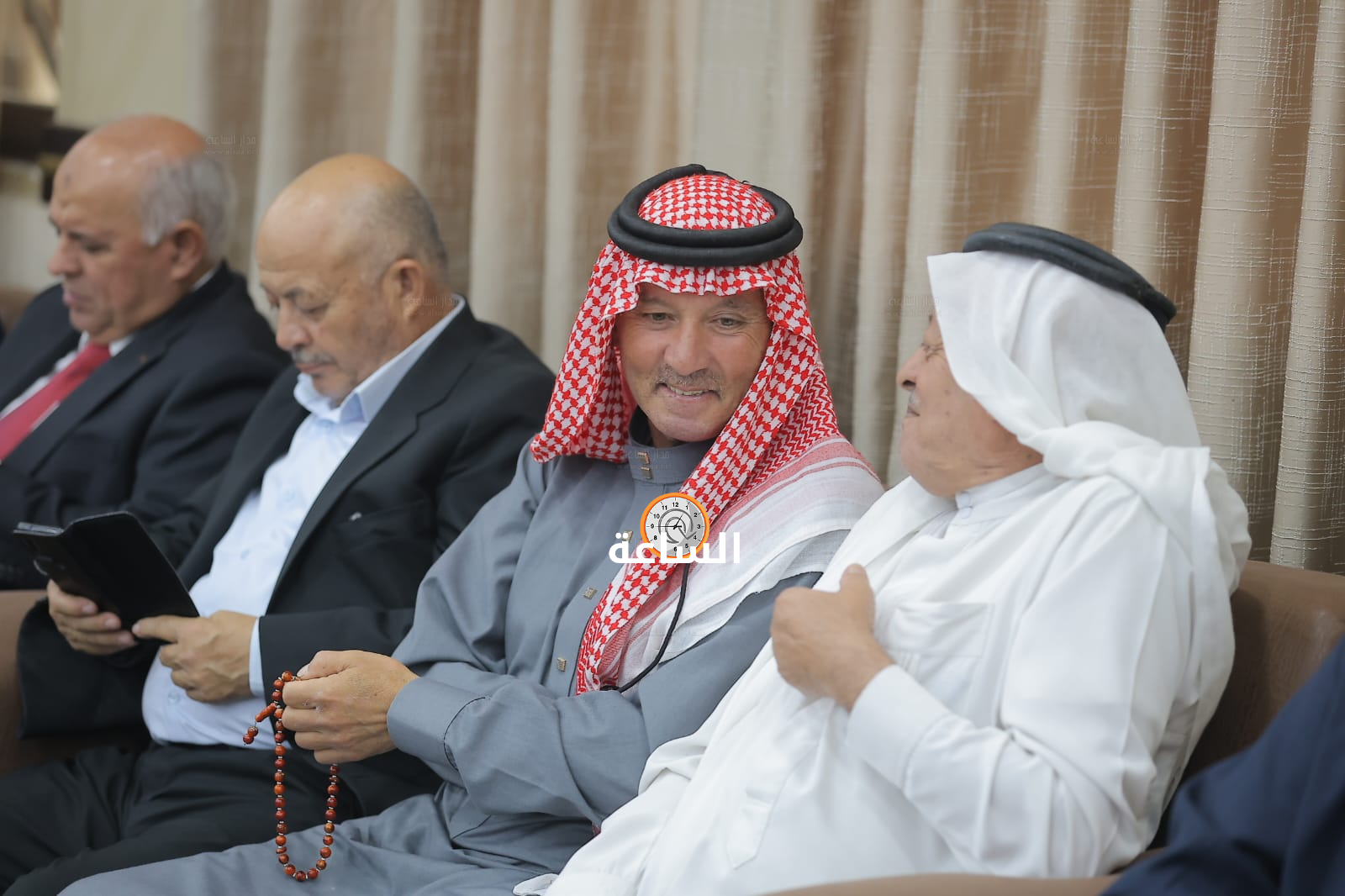 Madar Al-Saa Images 0.4167946386293162