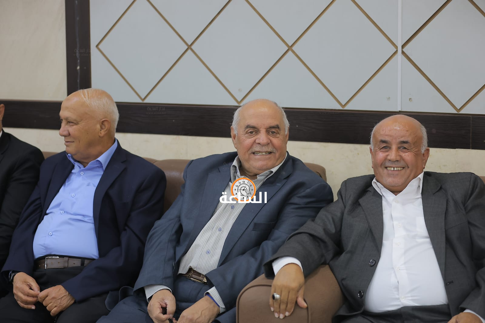 Madar Al-Saa Images 0.8785172387891383