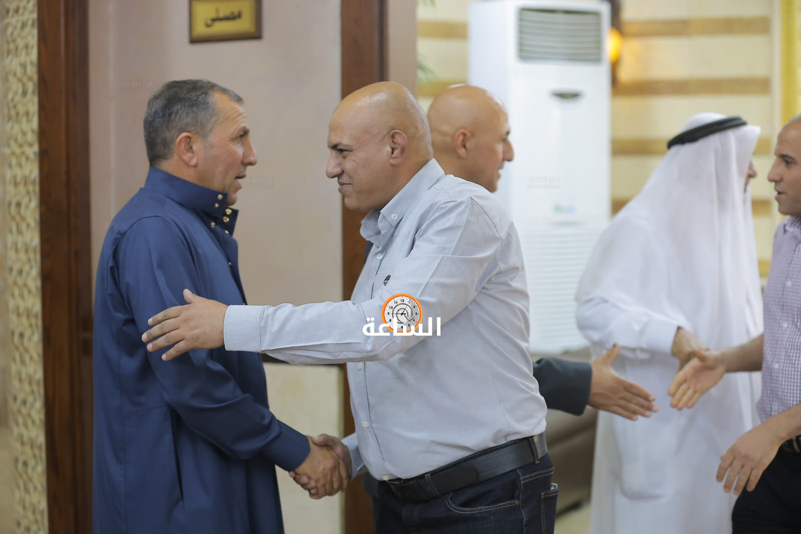 Madar Al-Saa Images 0.05050777289683617