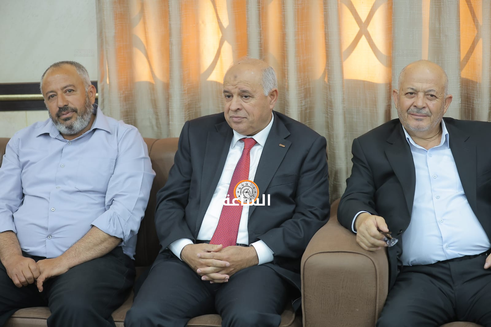 Madar Al-Saa Images 0.39000108196955174