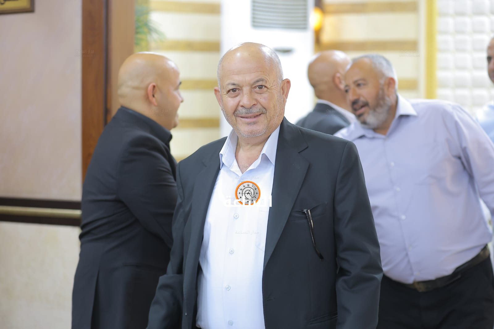 Madar Al-Saa Images 0.5726313227435685
