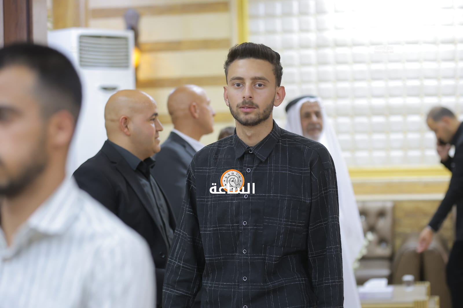 Madar Al-Saa Images 0.3511599885098038