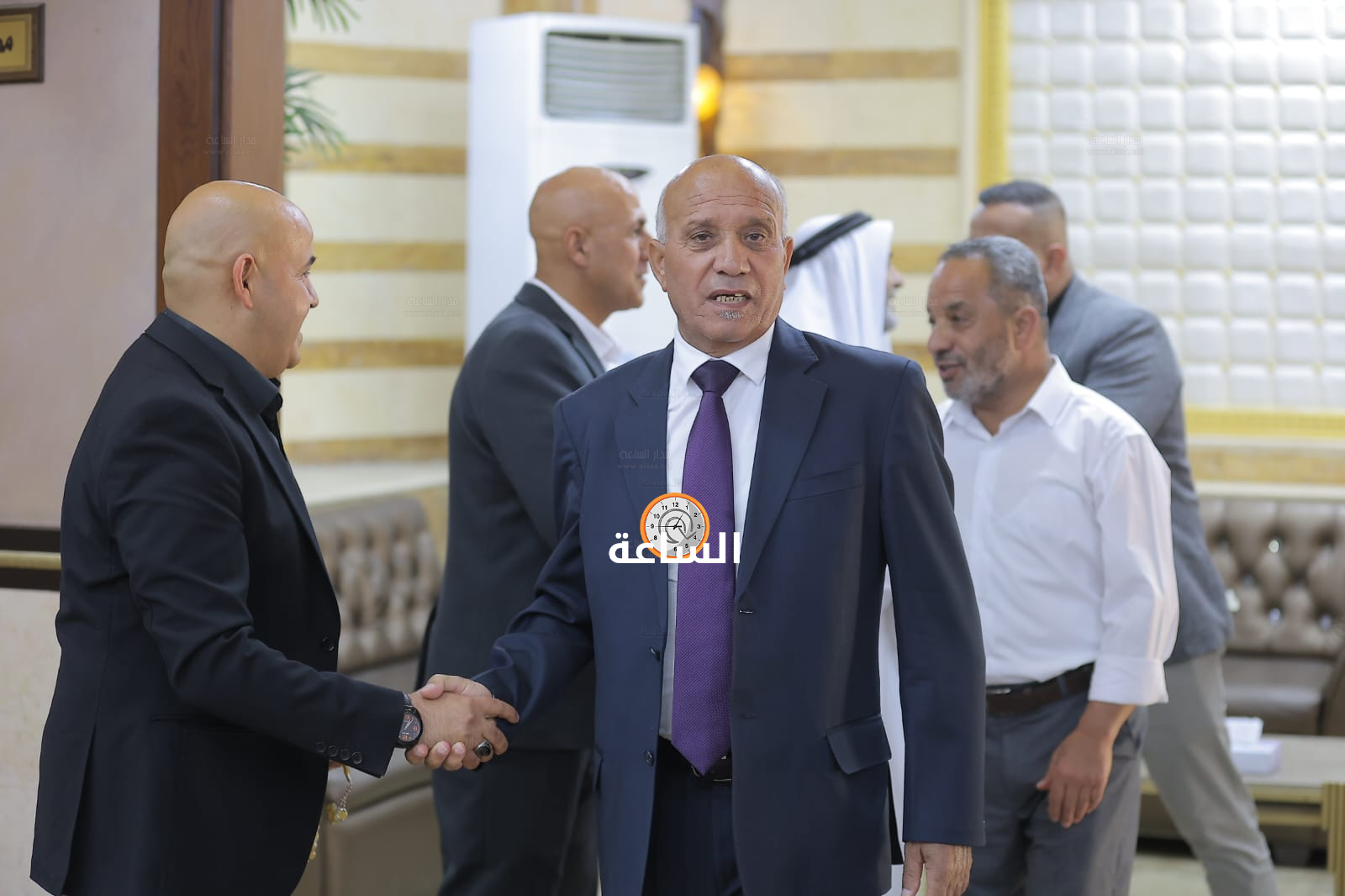 Madar Al-Saa Images 0.8754459384661064