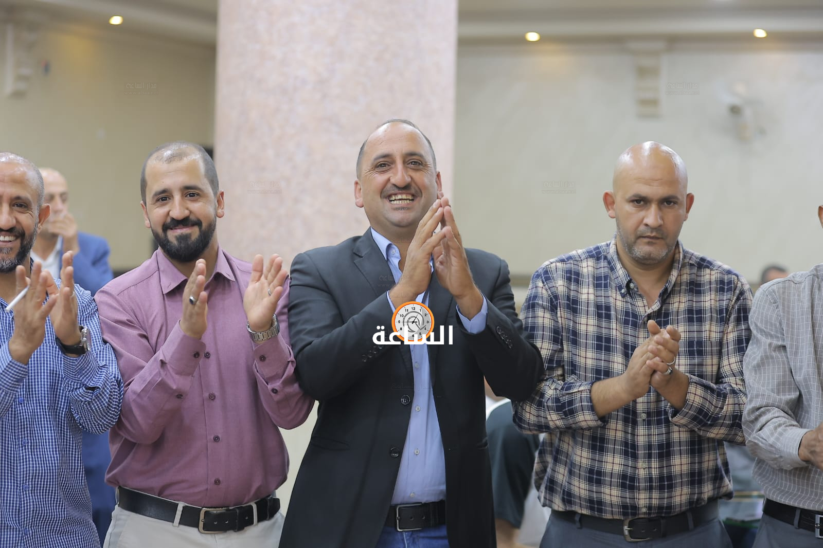 Madar Al-Saa Images 0.7613873378214834