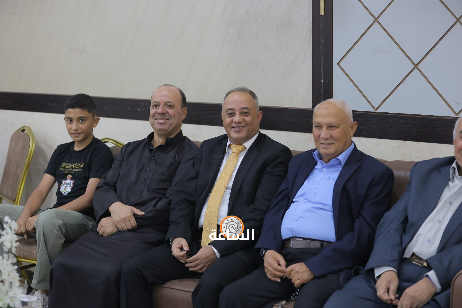 Madar Al-Saa Images 0.8498493307304357