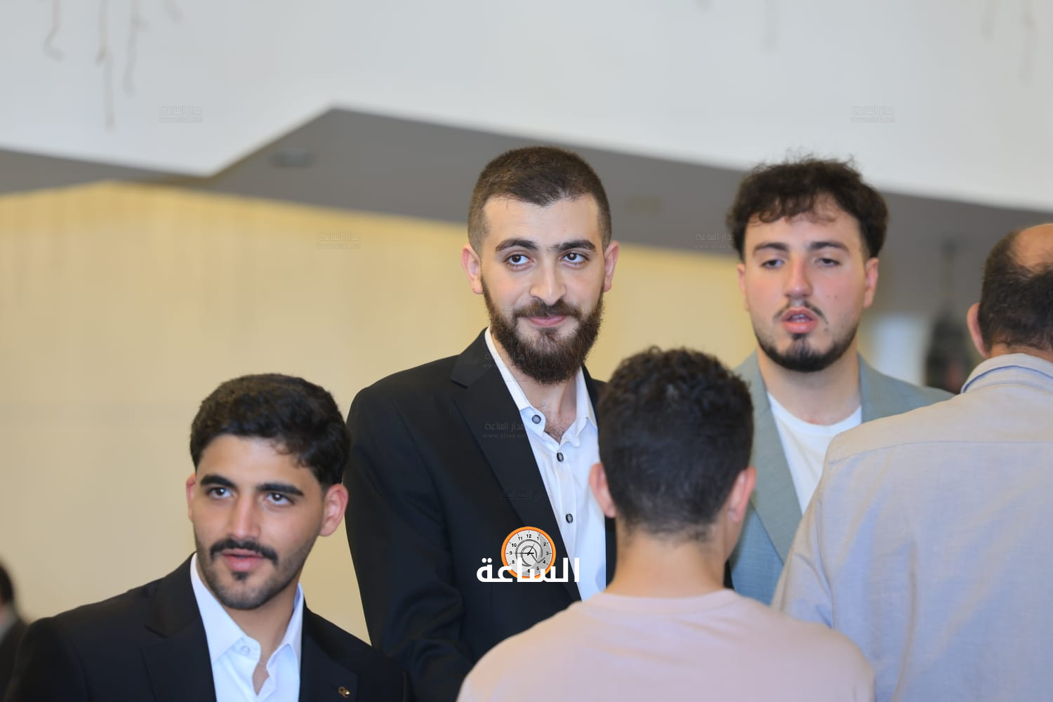 Madar Al-Saa Images 0.1499841544475441
