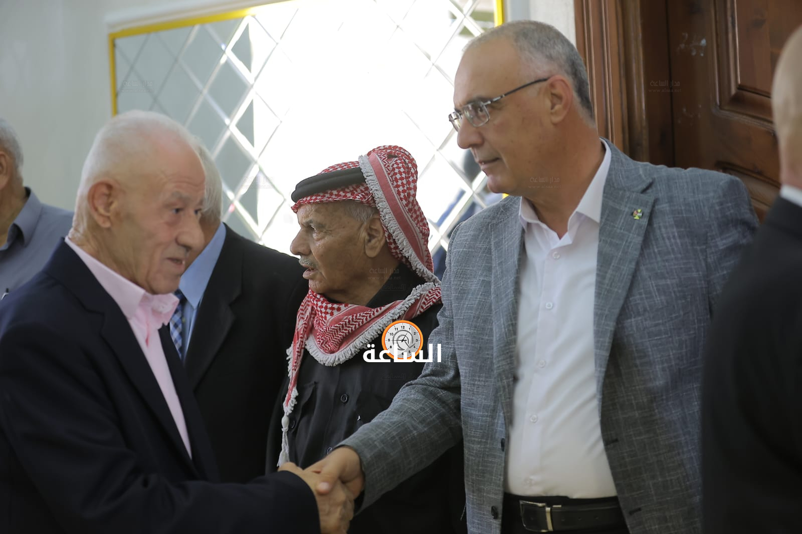 Madar Al-Saa Images 0.8120238485199694