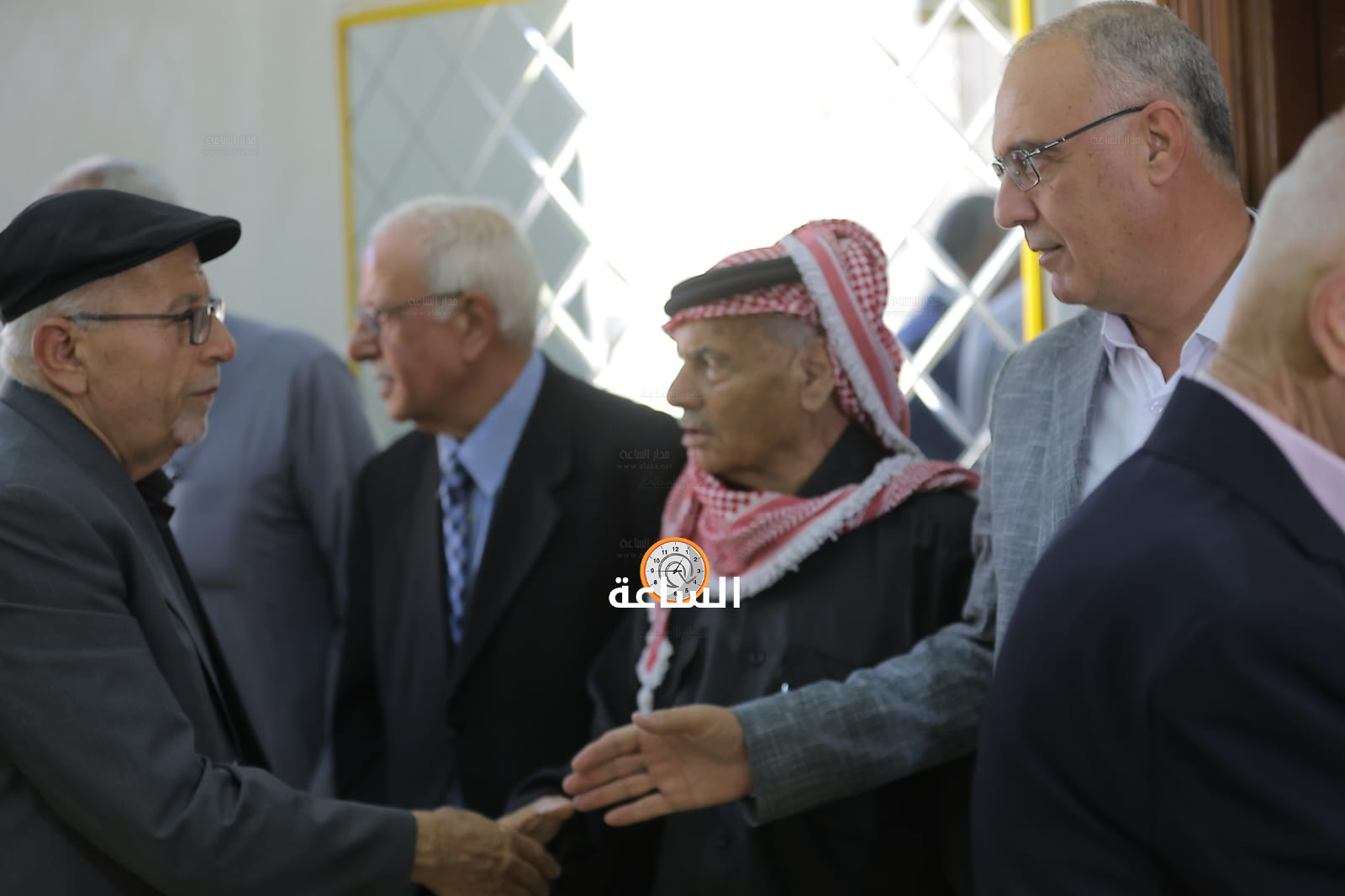 Madar Al-Saa Images 0.21414863267179785