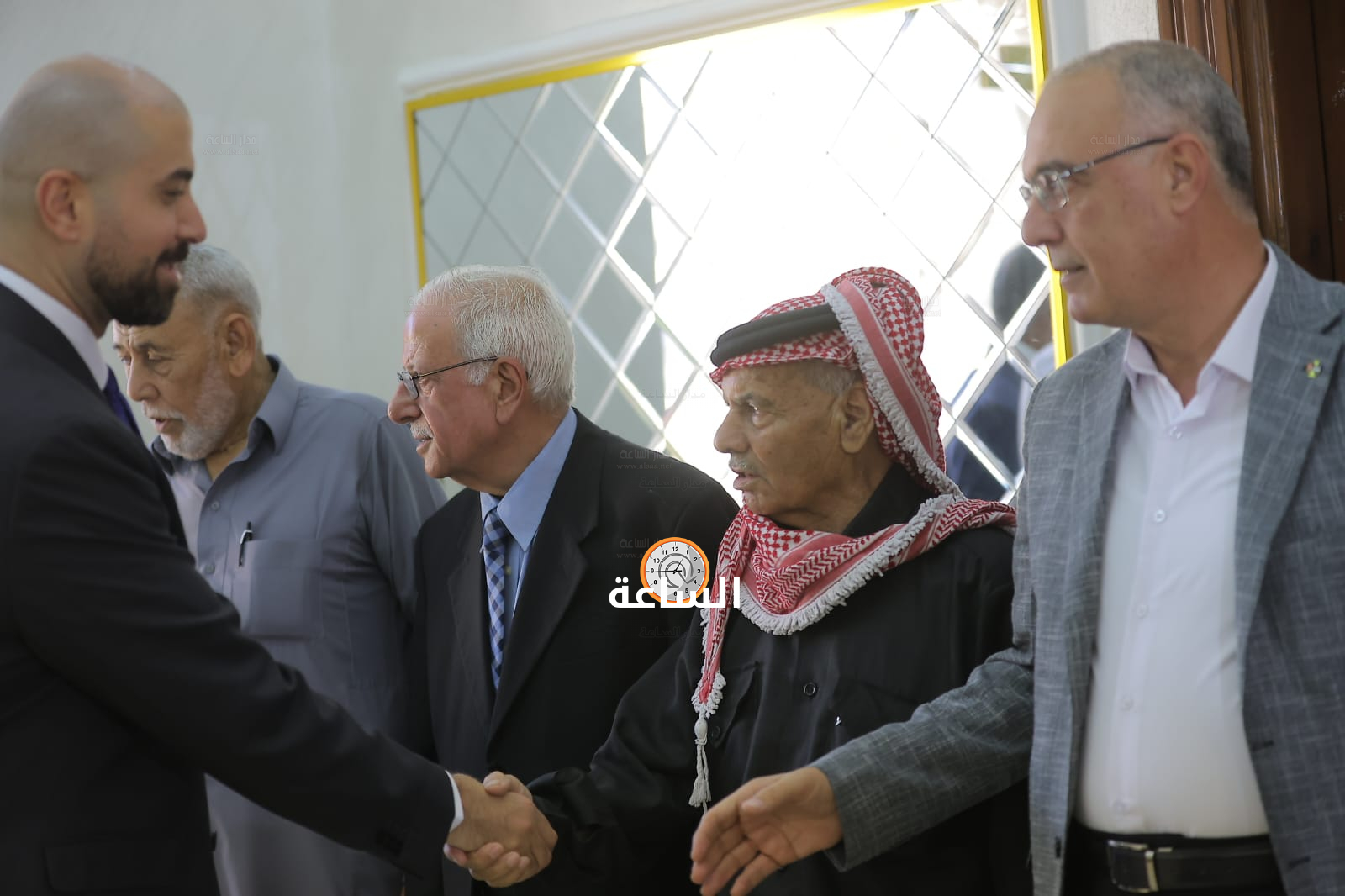 Madar Al-Saa Images 0.3279634303878821