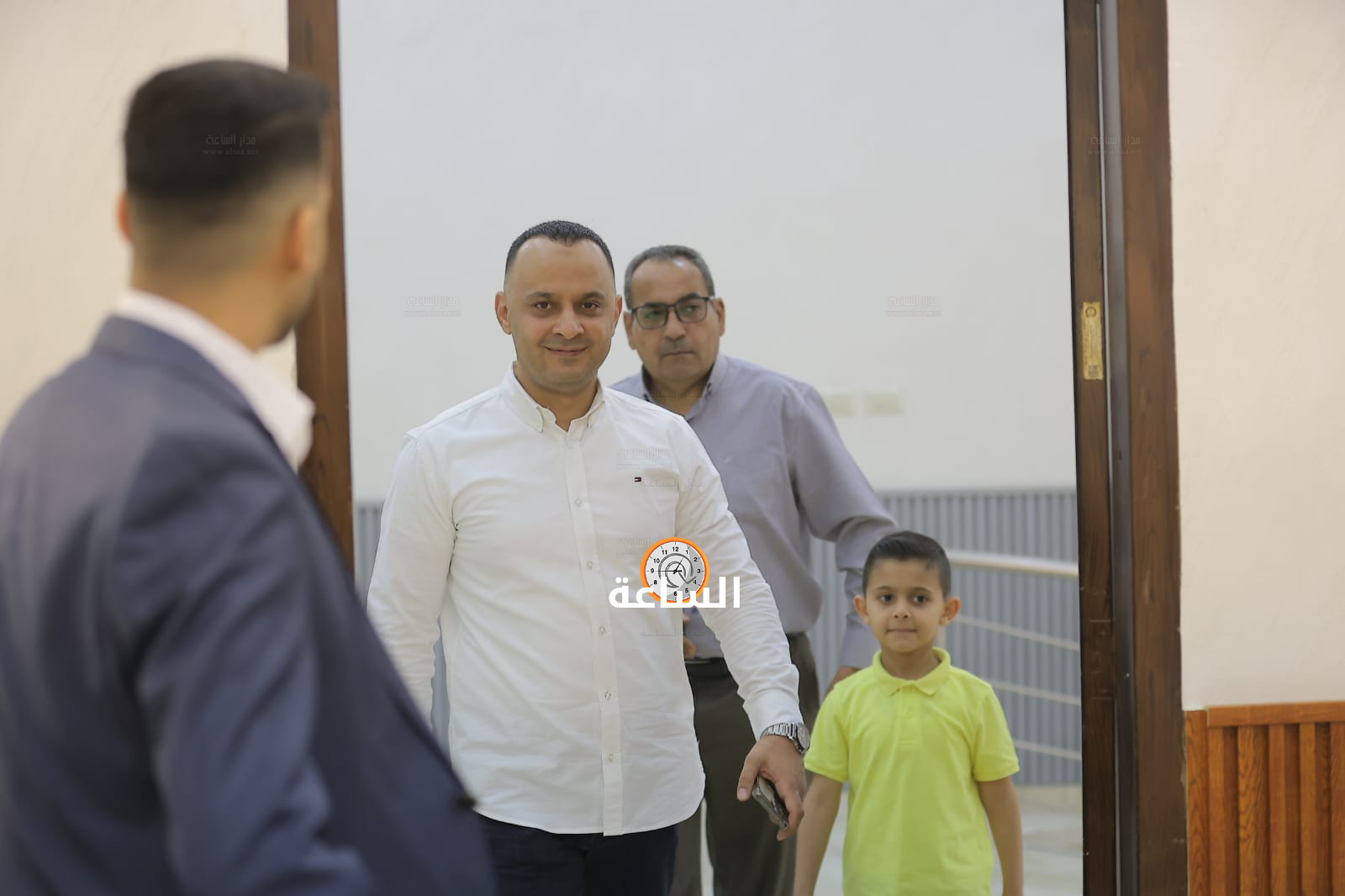 Madar Al-Saa Images 0.3396282346639753