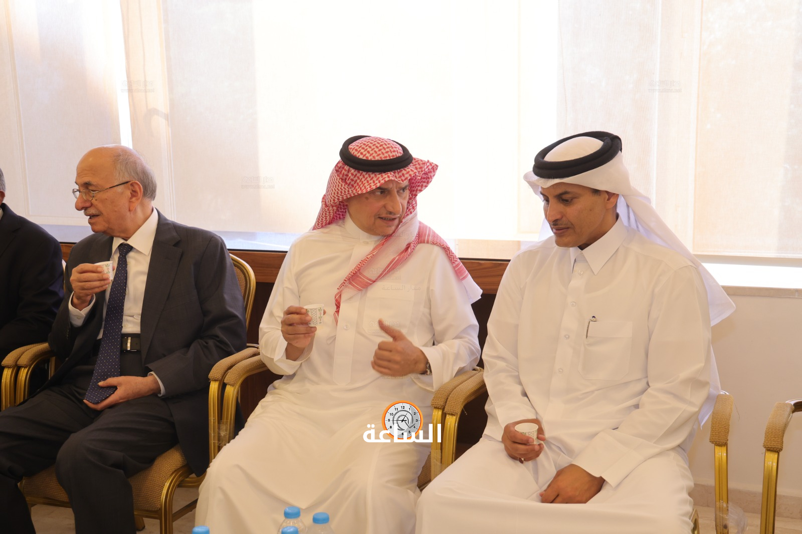 Madar Al-Saa Images 0.438614711351493