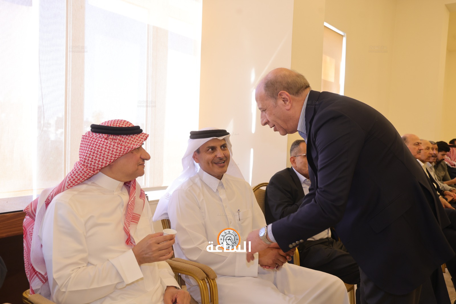 Madar Al-Saa Images 0.1045265406756386