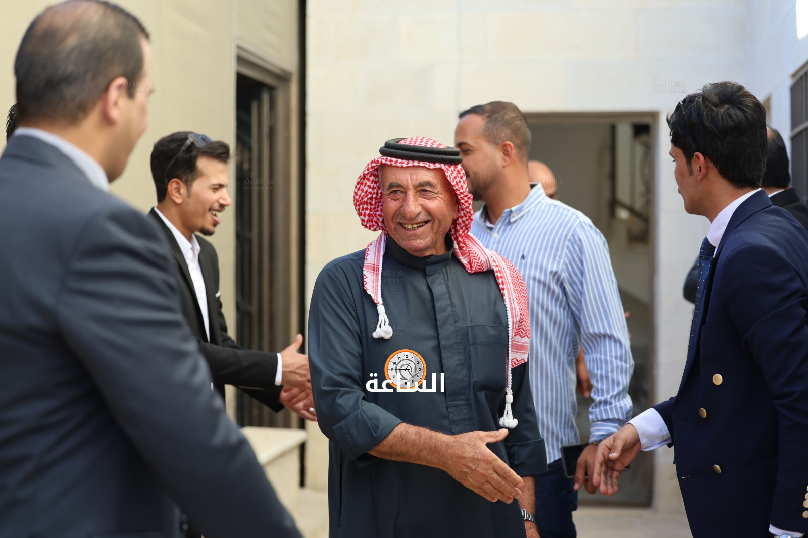 Madar Al-Saa Images 0.9814997189310952