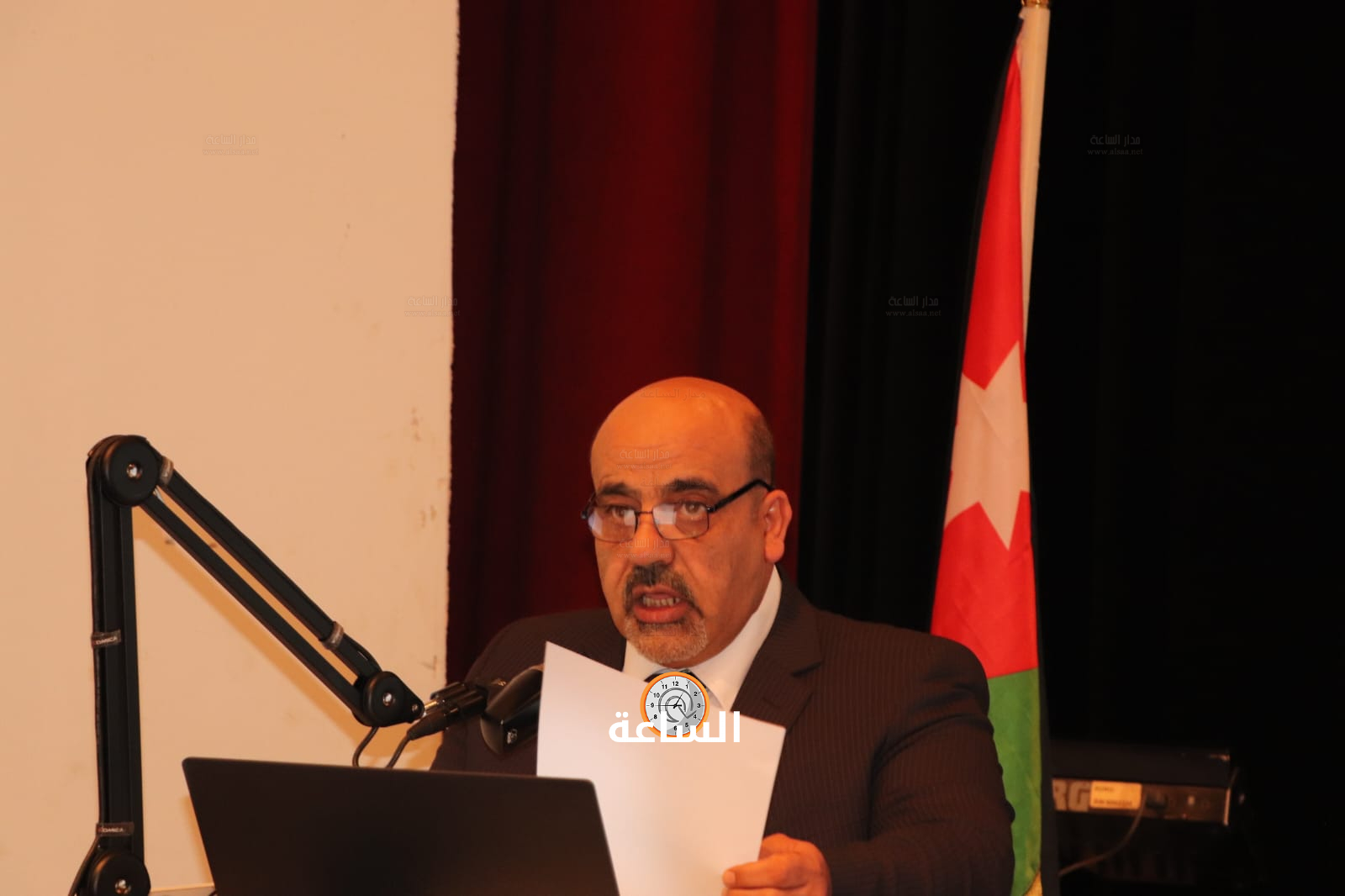 Madar Al-Saa Images 0.021690363836689208