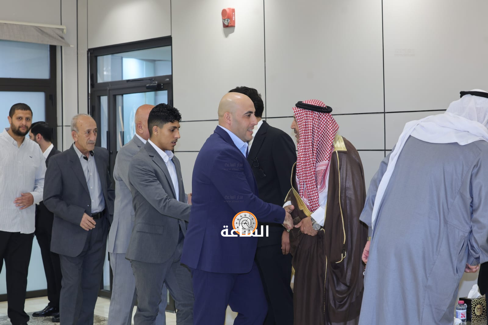 Madar Al-Saa Images 0.7134378785774649