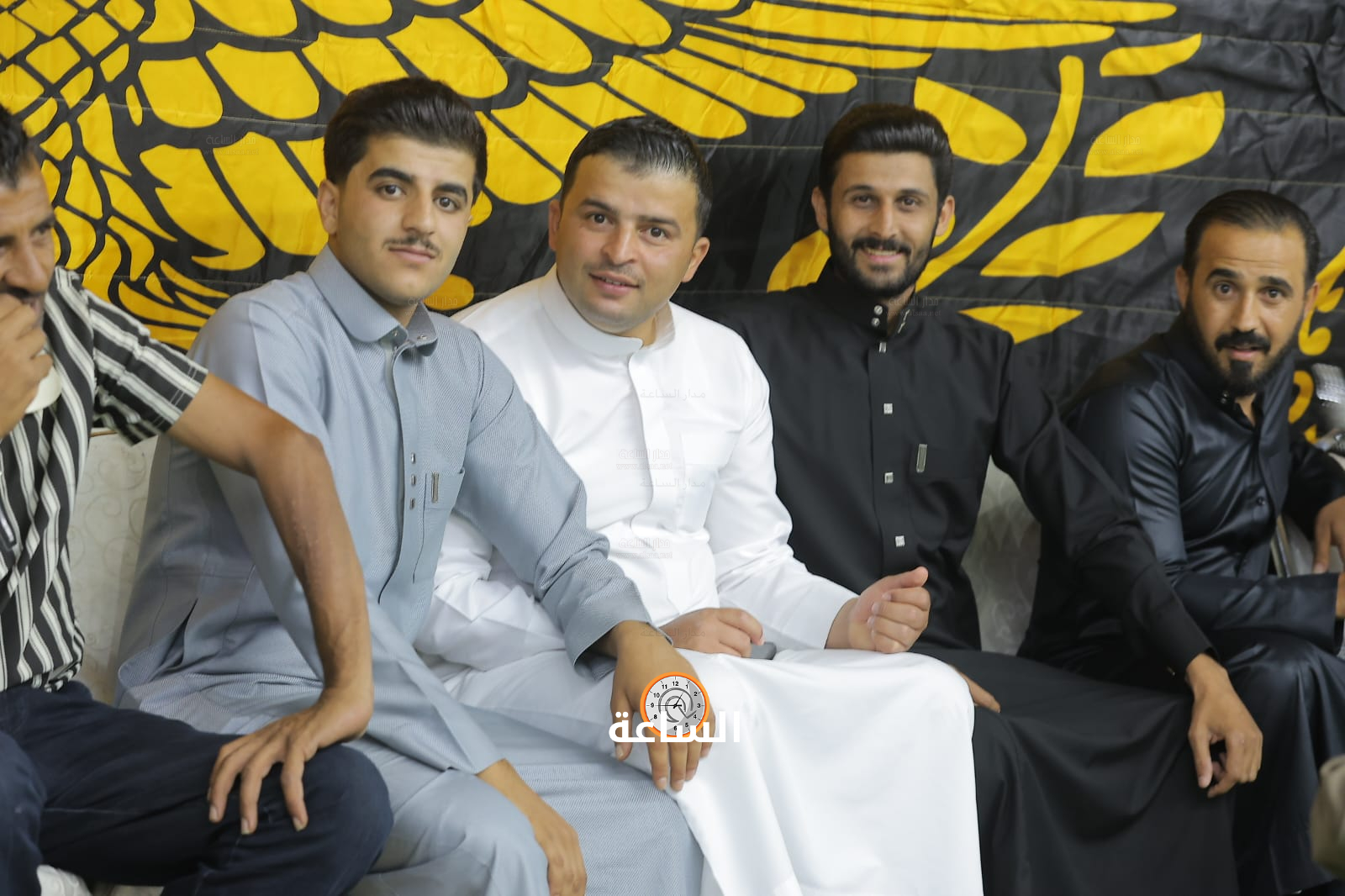 Madar Al-Saa Images 0.9282760346094031