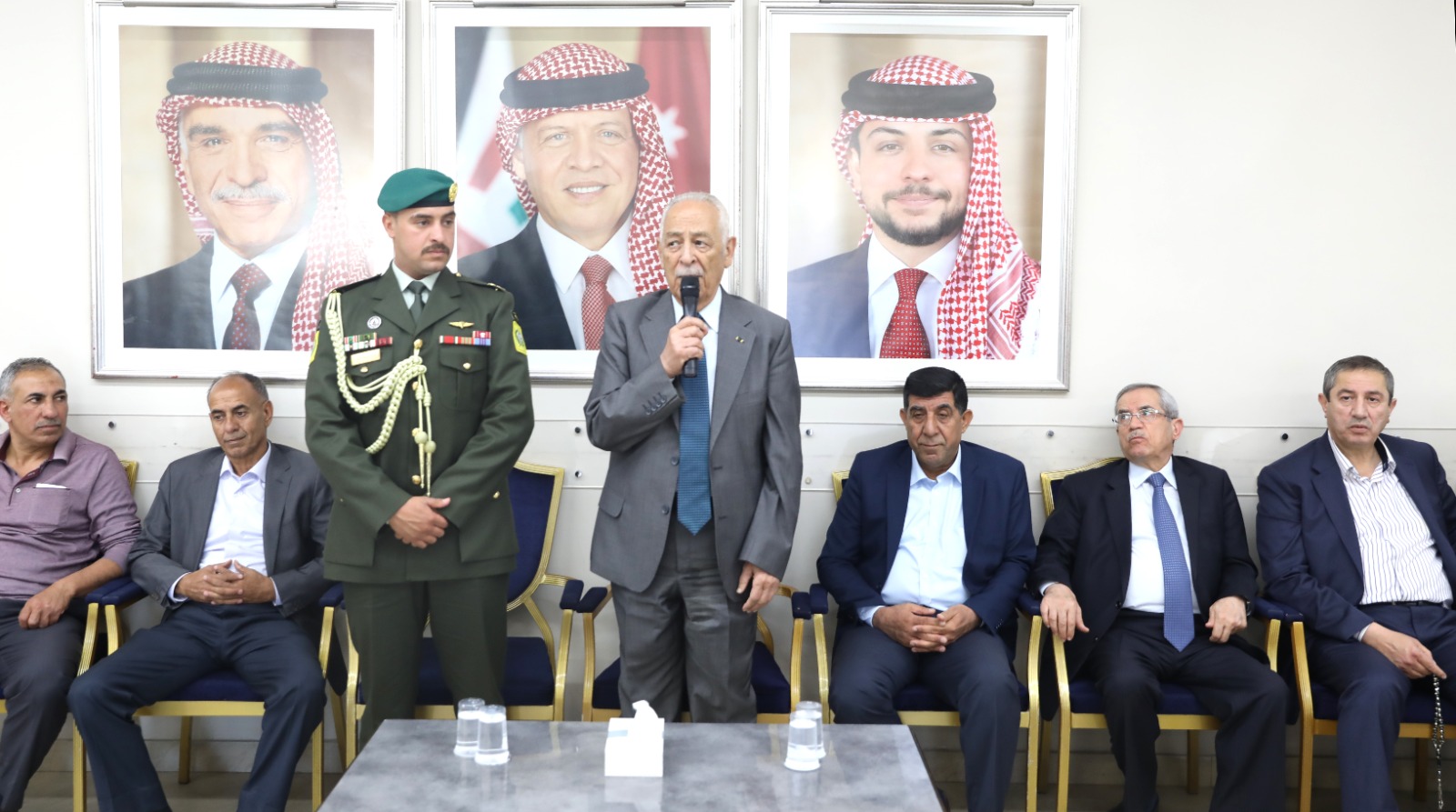 Madar Al-Saa Images 0.36912155585493833