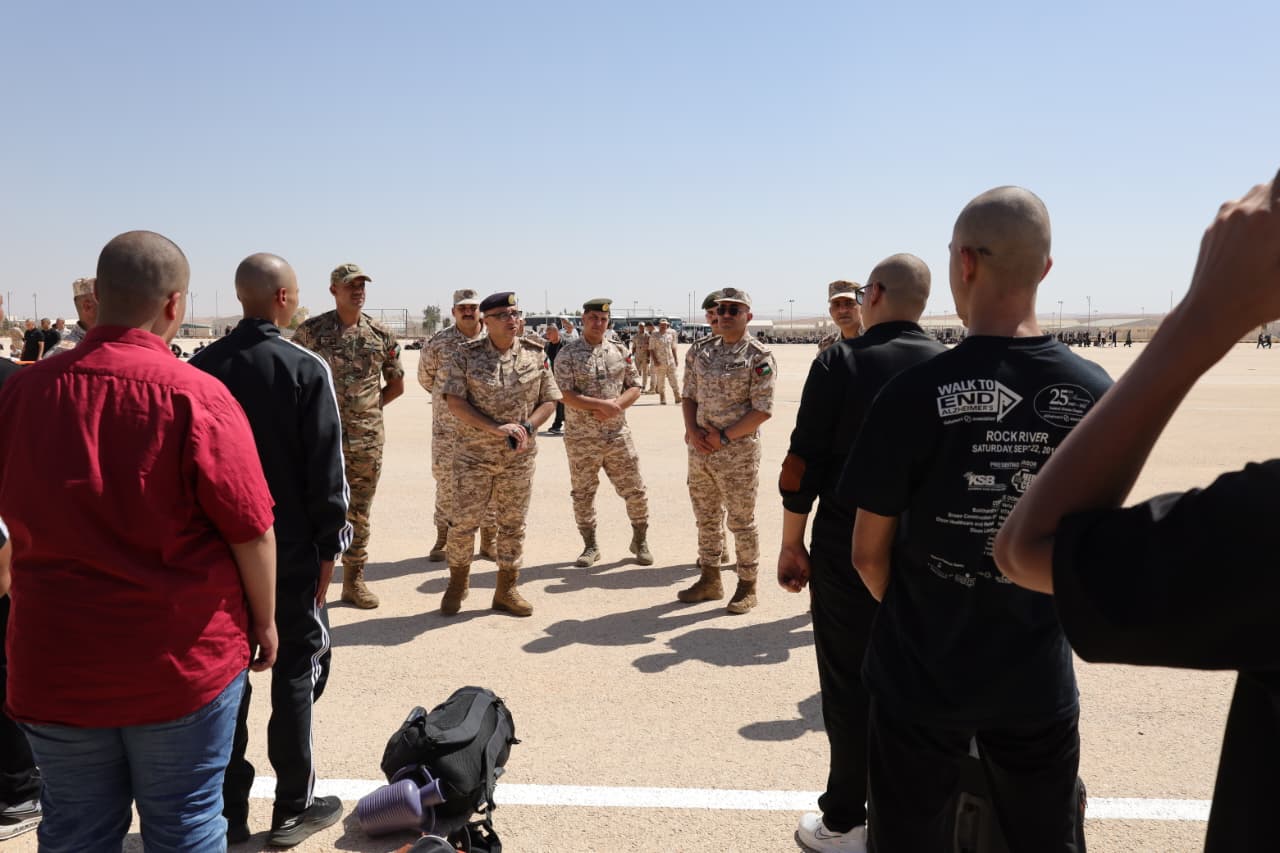 Madar Al-Saa Images 0.7211459349021897