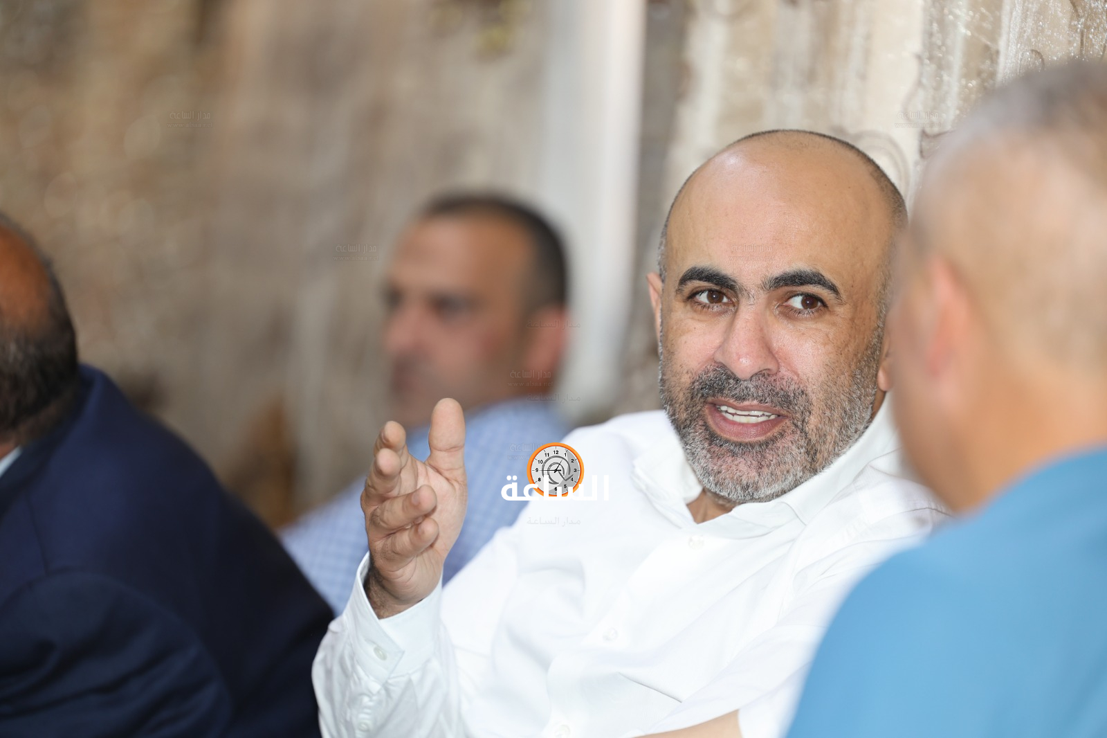 Madar Al-Saa Images 0.39265780680783546