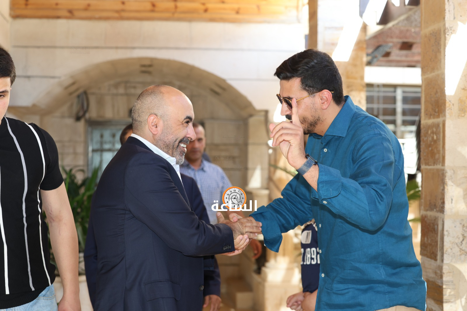Madar Al-Saa Images 0.9779000963821038