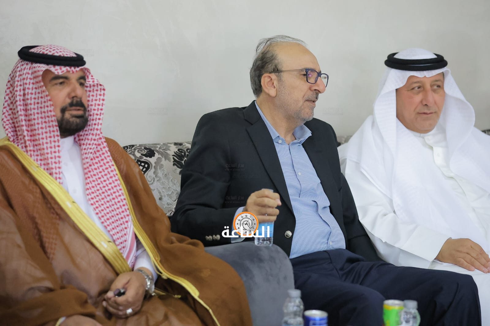Madar Al-Saa Images 0.17375308469459816