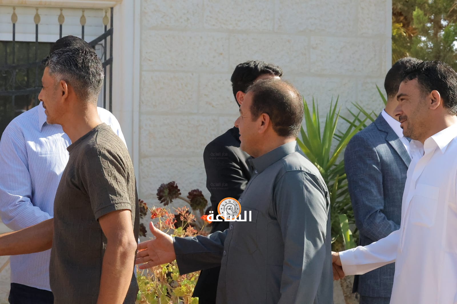 Madar Al-Saa Images 0.37305696731604865