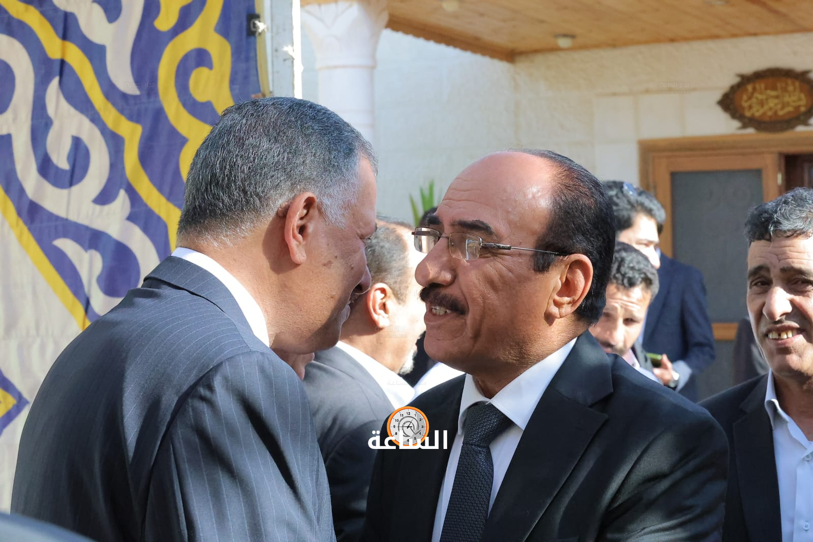 Madar Al-Saa Images 0.9647825610640703