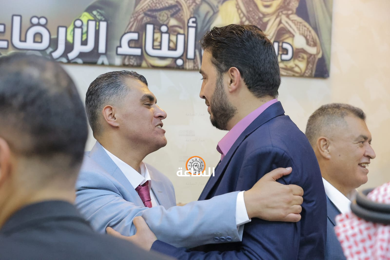 Madar Al-Saa Images 0.7958184291915935