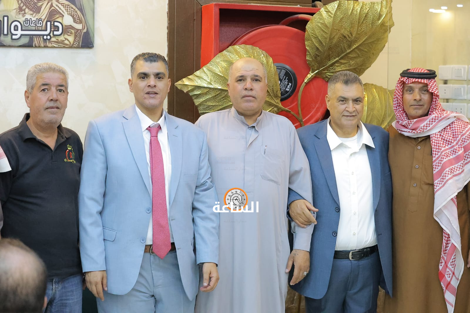Madar Al-Saa Images 0.409392711660687