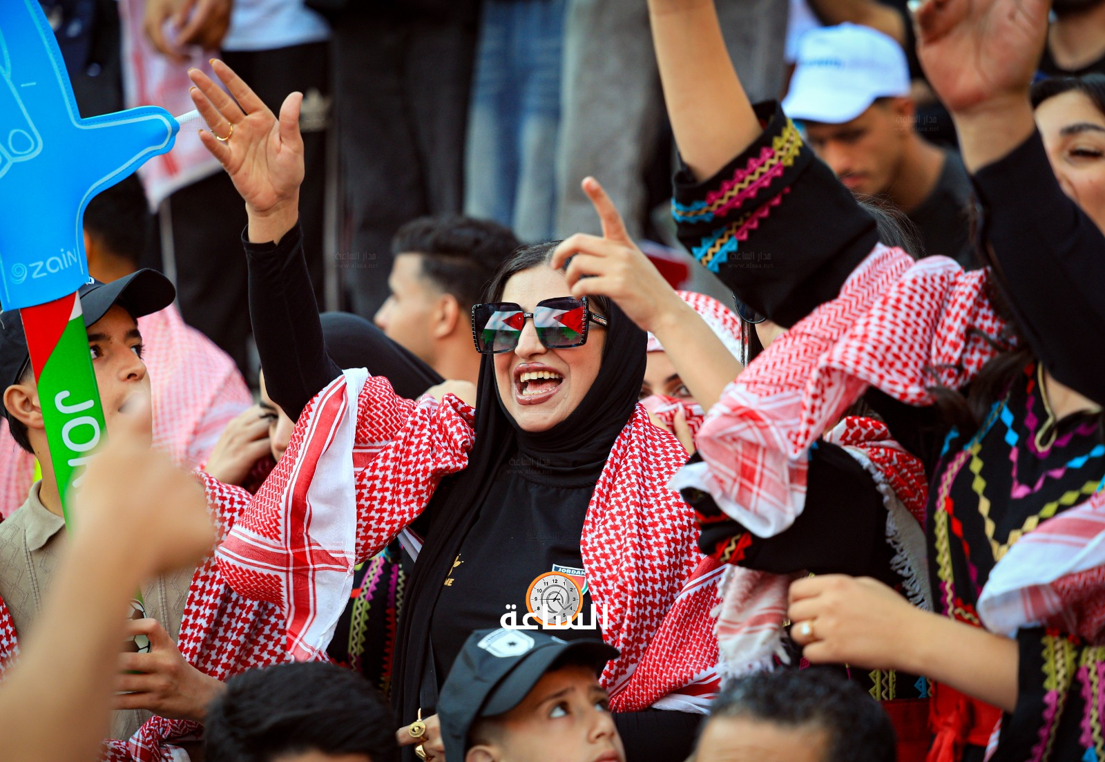 Madar Al-Saa Images 0.7297885601867521