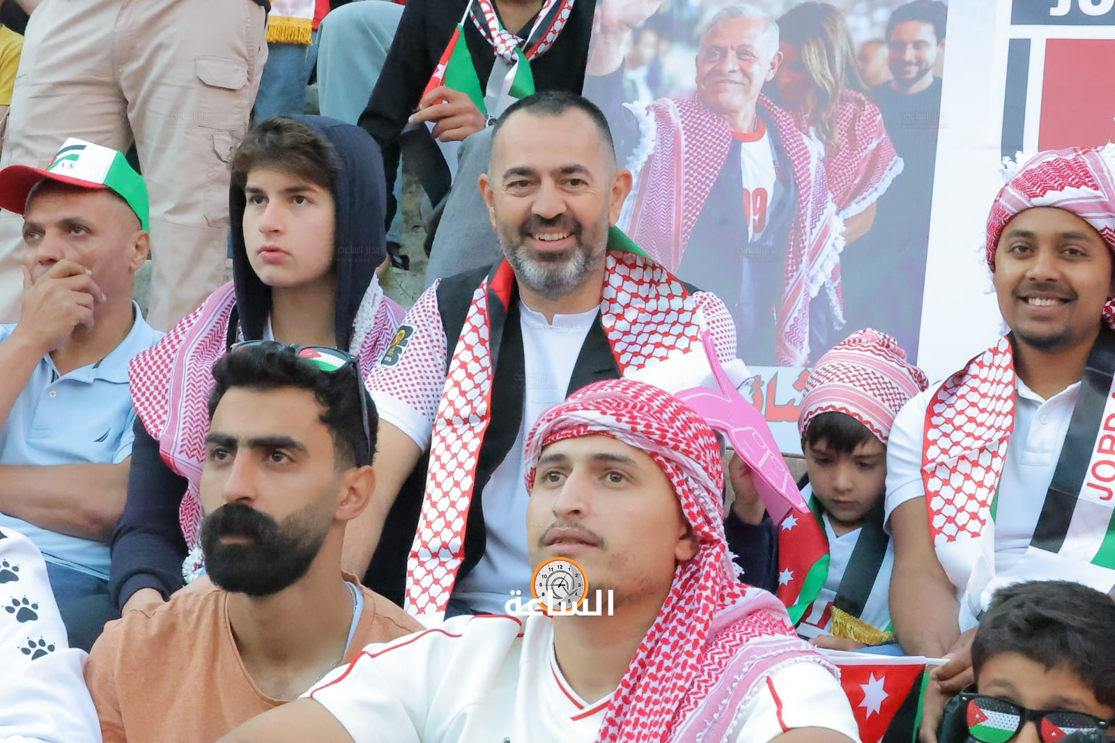 Madar Al-Saa Images 0.7772830400282625