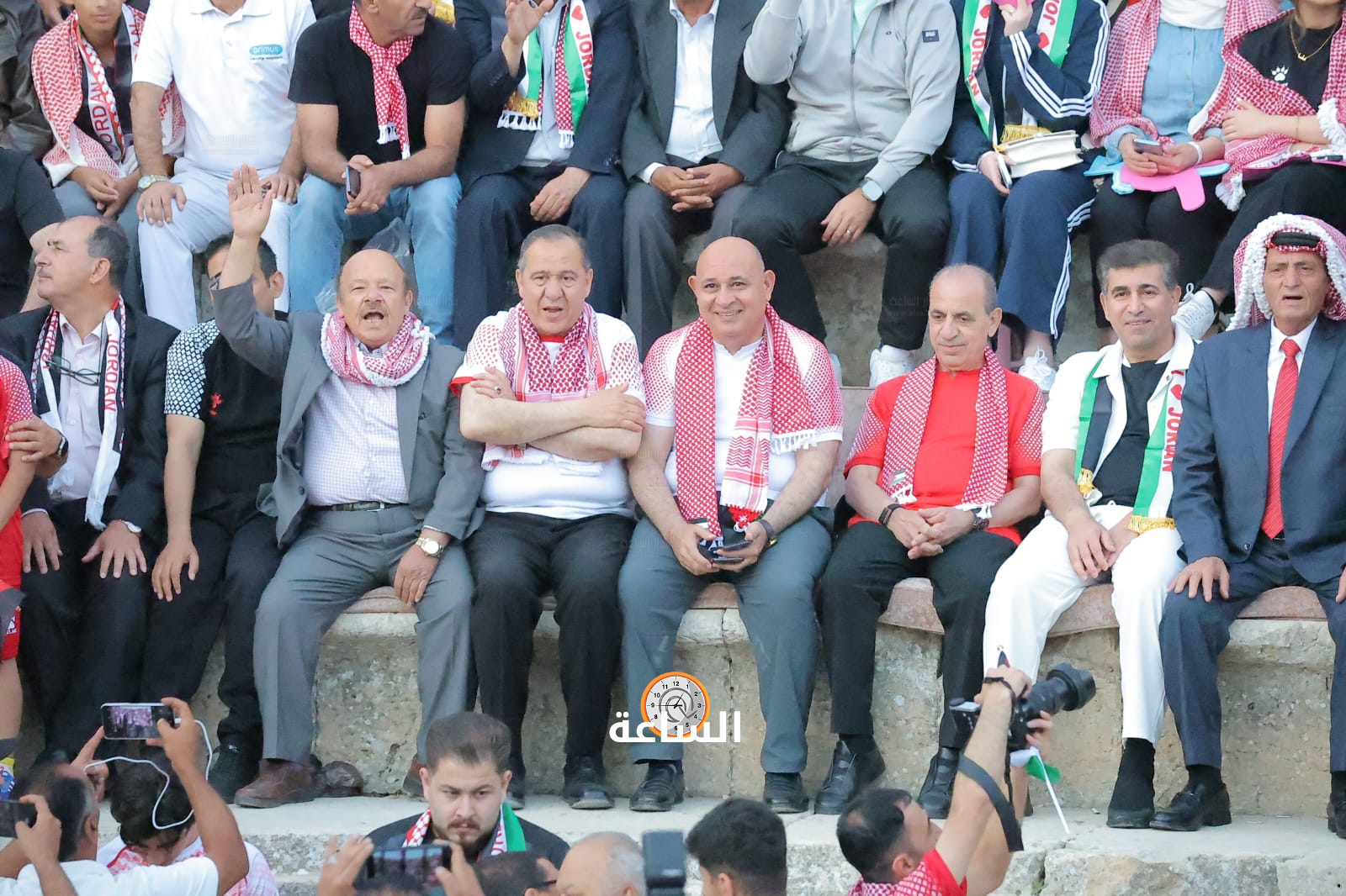 Madar Al-Saa Images 0.39610824256613786