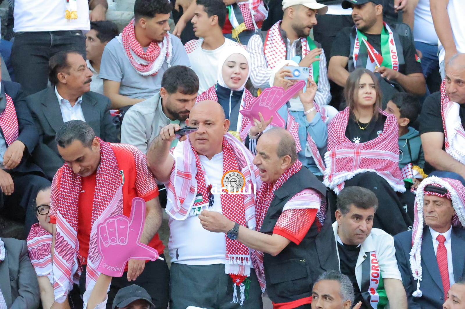 Madar Al-Saa Images 0.6082779896794173