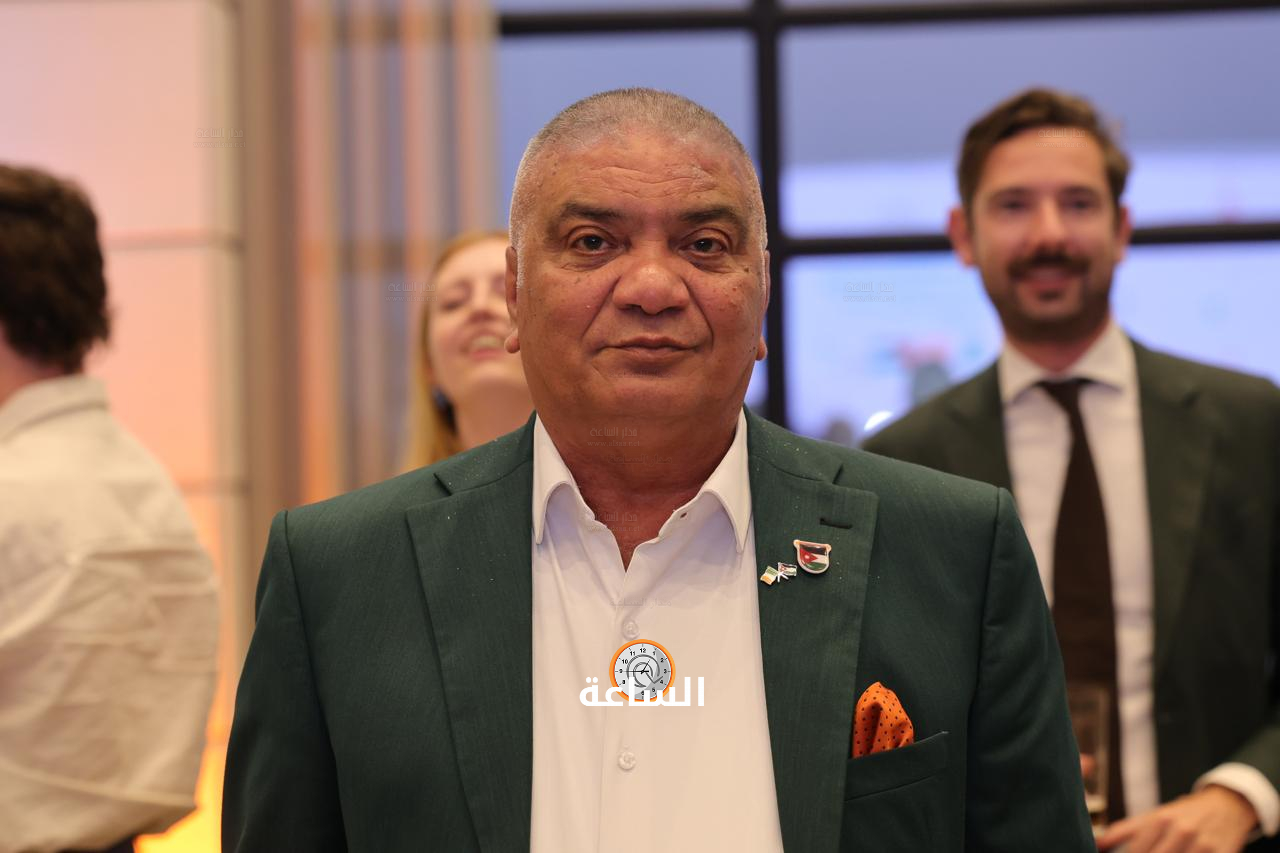 Madar Al-Saa Images 0.15329432089838857