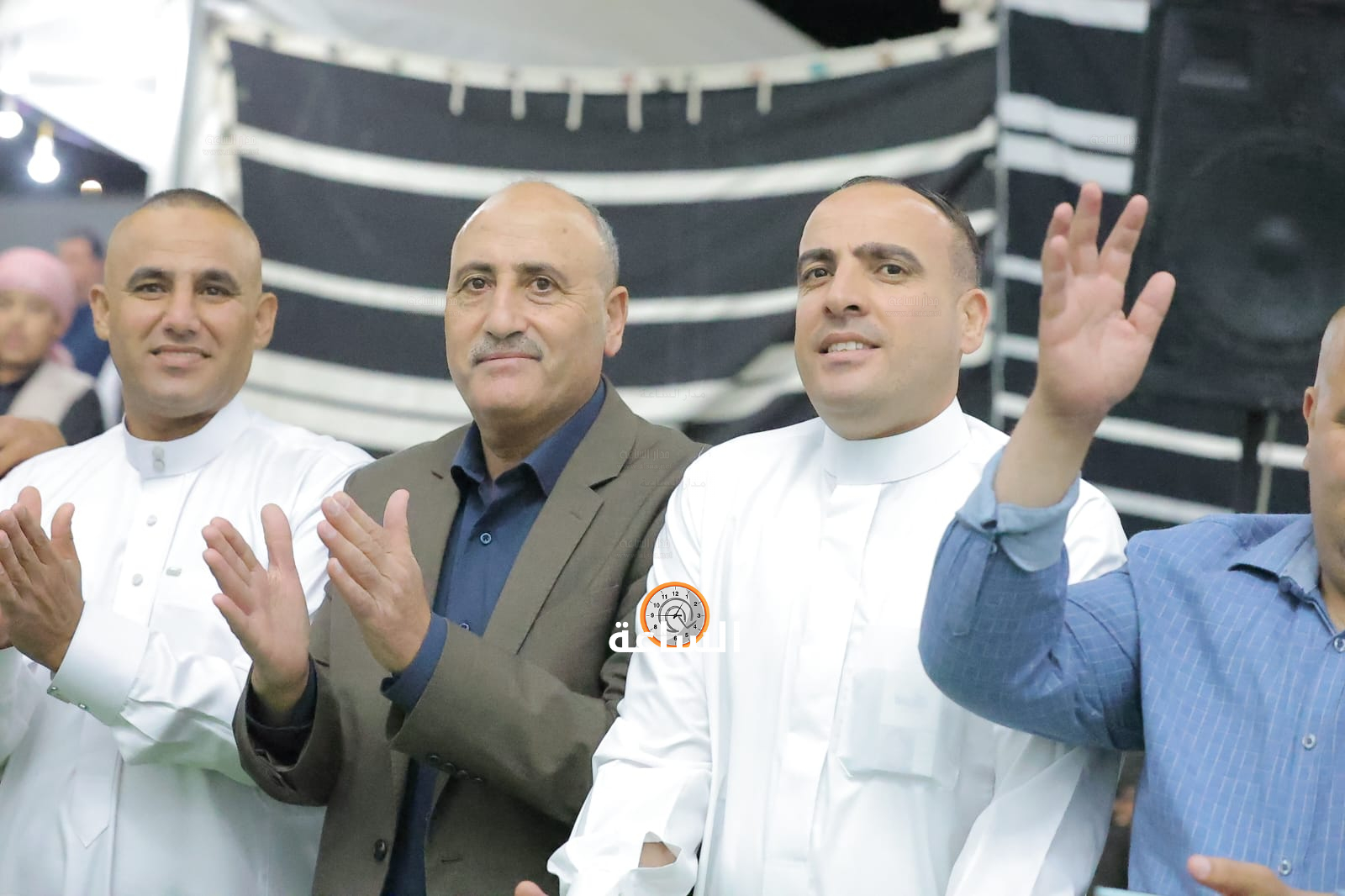 Madar Al-Saa Images 0.891637828247537